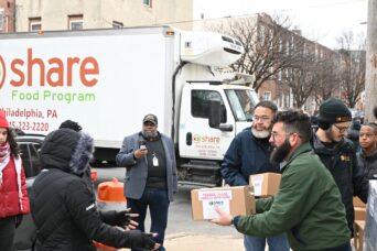 Holiday Distribution Events Feed 1,000+ Families